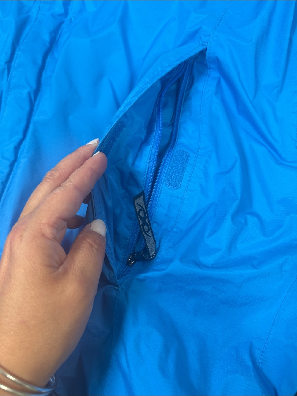 Marmot bright blue rain jacket size Large - Picture 5 of 9
